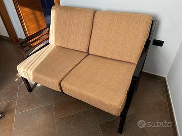 2 Divanetti in legno