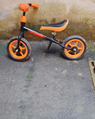 bicicletta senza pedali (balance bike) 2 anni