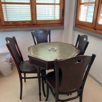 Tavolo da gioco antico