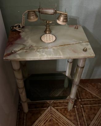 Tavolino in onice telefono vintage decorativo