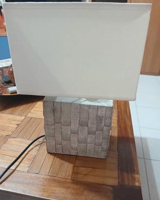 Coppia di due lampade da comodino