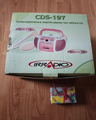 Radioregistratore vintage con cassette