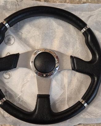 Volante sportivo in pelle nero