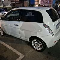 lancia ypsilon eco chic 