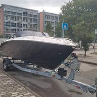 motoscafo semicabinato sportivo Lexmar 