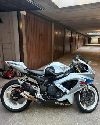 Gsx r 600 k8