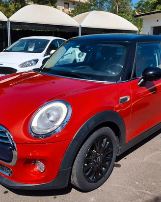 Mini 1.5 Cooper D Business 5 porte