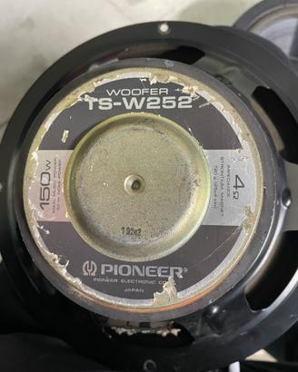 Woofer pioneer