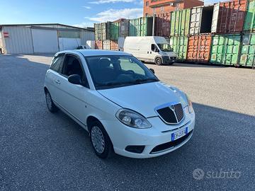 Lancia Ypsilon 1.2 69 CV 5 porte S&S Platinum GPL