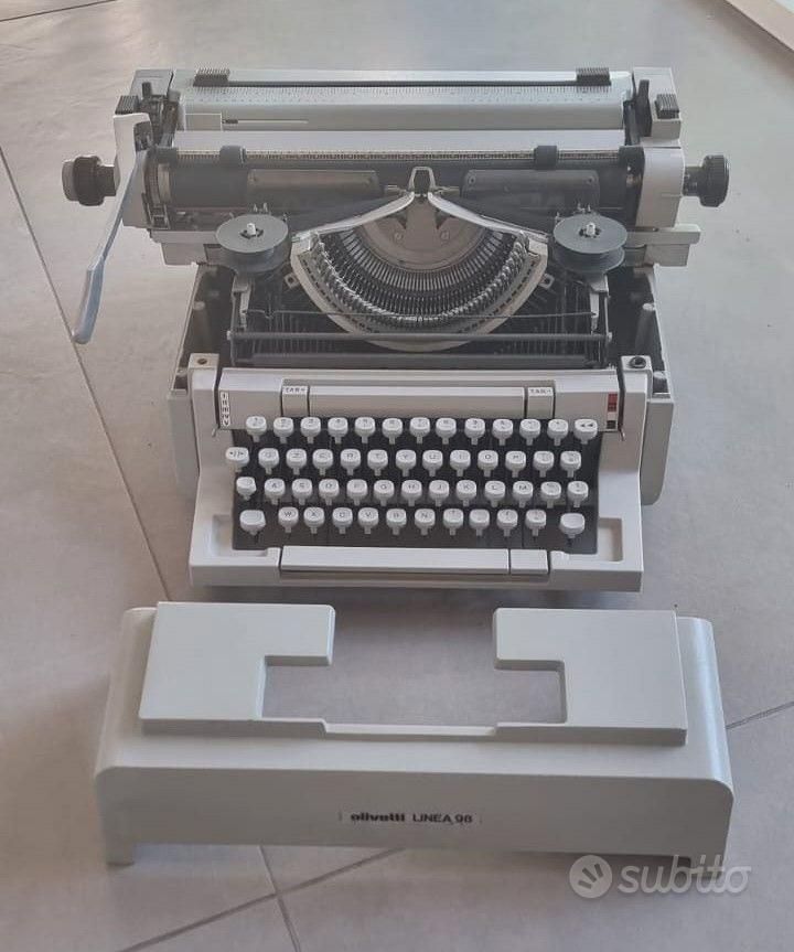 Macchina da scrivere OLIVETTI 98 nastro bicolore - Collezionismo In vendita  a Roma