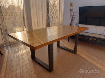 tavolo in massello di castagno 