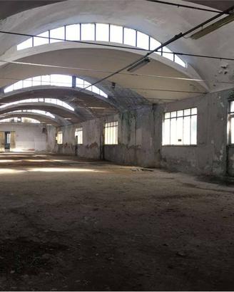 Immobile di 3650 m² con più di 5 locali a Porcari