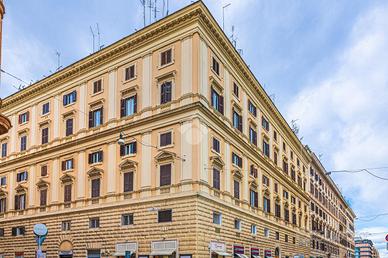2 LOCALI A ROMA