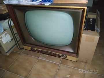 Antico televisore Philco