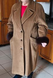 CAPPOTTO IN LANA DI CAMMELLO
