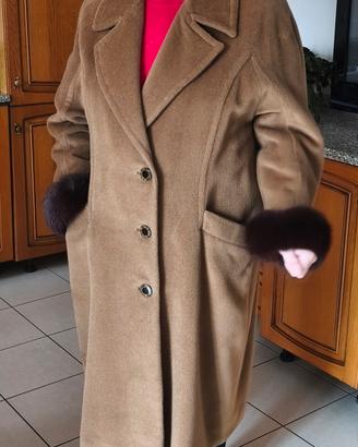 CAPPOTTO IN LANA DI CAMMELLO