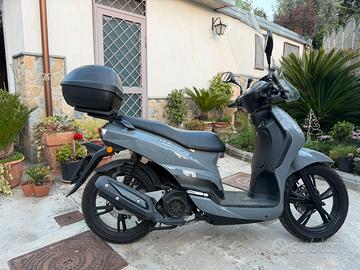 Peugeot Tweet 125