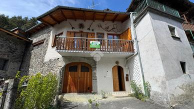 CASA SEMINDIPENDENTE A SAMPEYRE