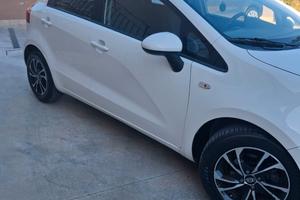  Kia Rio 1.2 EcoDynamics 75 CV anno 2013