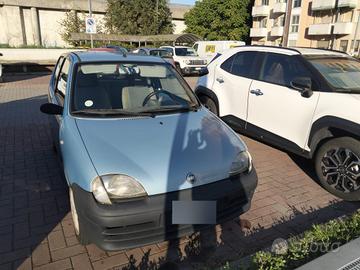 FIAT 600