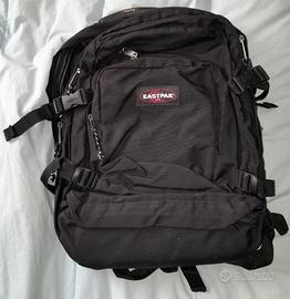 Zaino hot sale eastpak nero