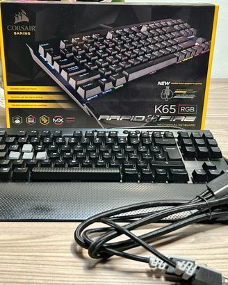 Bundle Corsair: Tastiera + Mouse + Tappetino
