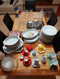 Set di piatti, calici, tazzine e pirofile
