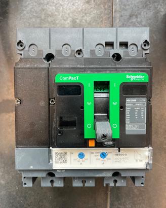 schneider nsx 250B 140/200A - TM200D - 200A 4P4D