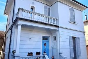 Villa in Stile Liberty Ristrutturata