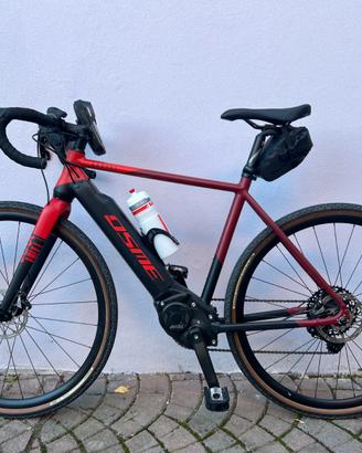 Bici e-gravel Osme