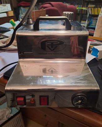 FERRO DA STIRO A VAPORE PVT 05