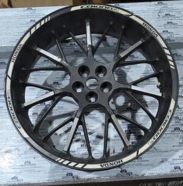 Cerchio posteriore honda cb 1000 r 42650MKJE60ZA 2