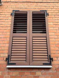 Scuri in PVC con alette