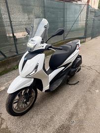 Piaggio Beverly 400 - 2025