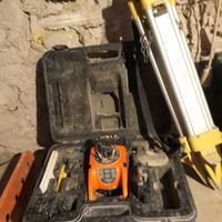 Laser TDM + cavalletto LEIKA