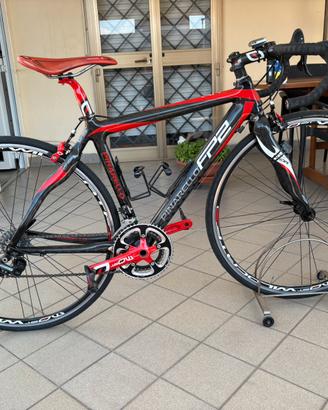 Bici da corsa pinarello FP2  tg 52 full carbon