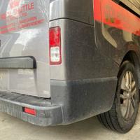 PARAURTI POSTERIORE PER TRAFIC III X82 2019