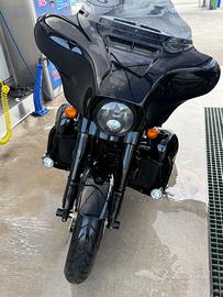 Street glide st