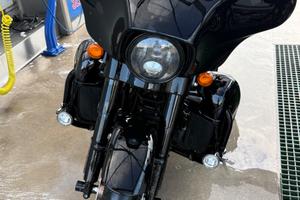 Street glide st