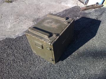 Cassa militare in legno