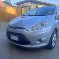 FORD FIESTA TITANIUM