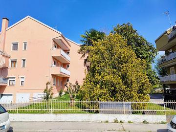 Spazioso appartamento bicamere con garage