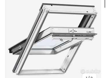 Finestra da tetto 94x98 a bilico velux