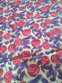 tessuto fiori rosa