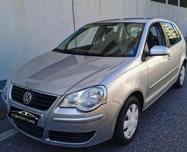 Volkswagen Polo 1.4 Benz 75cv - Garanzia 12 Mesi