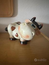 Salvadanaio mucca in ceramica