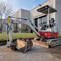 ESCAVATORE TAKEUCHI TB215R - ANNO 2016