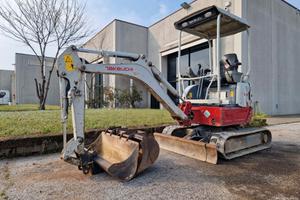 ESCAVATORE TAKEUCHI TB215R - ANNO 2016