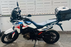 Africa Twin 1100L DCT ES (Garanzia residua 5 anni)