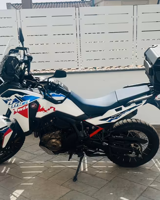 Africa Twin 1100L DCT ES (Garanzia residua 5 anni)